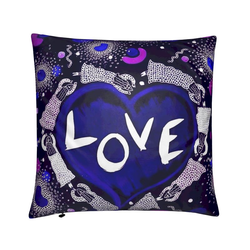 "LOVE" CUSHION